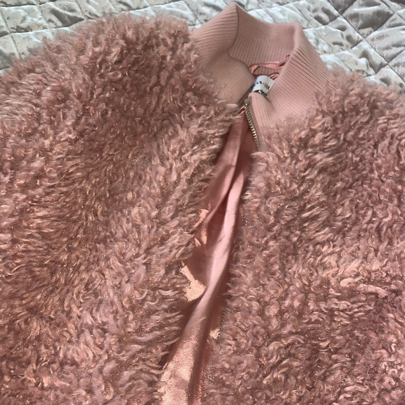 pink fluffy jacket - Picture 4 of 6